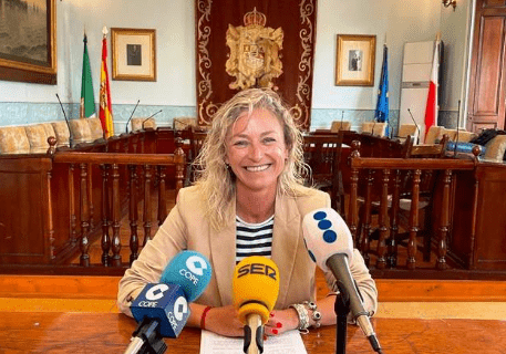 La ganadora del último proceso del PSOE cántabro @herransusana intenta hacer comprender que un defecto de forma no puede alterar la voluntad de la mayoría de militantes