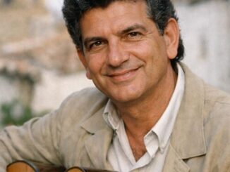 Hace ya 25 años que nos dejó físicamente Carlos Cano aunque para los que lo amamos sigue presente